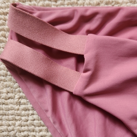 NWT - Calia by Carrie Underwood Elastic Side Bikini Bottoms - Size Large - Picture 3 of 9